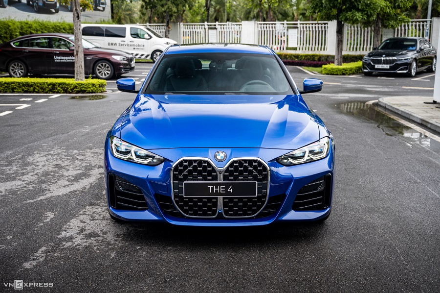 430 portimao blue 1 FINAL DEAL OF THE YEAR - SUẤT MUA BMW 530i MSPORT VỚI ƯU ĐÃI LÊN ĐẾN 100% PHÍ TRƯỚC BẠ