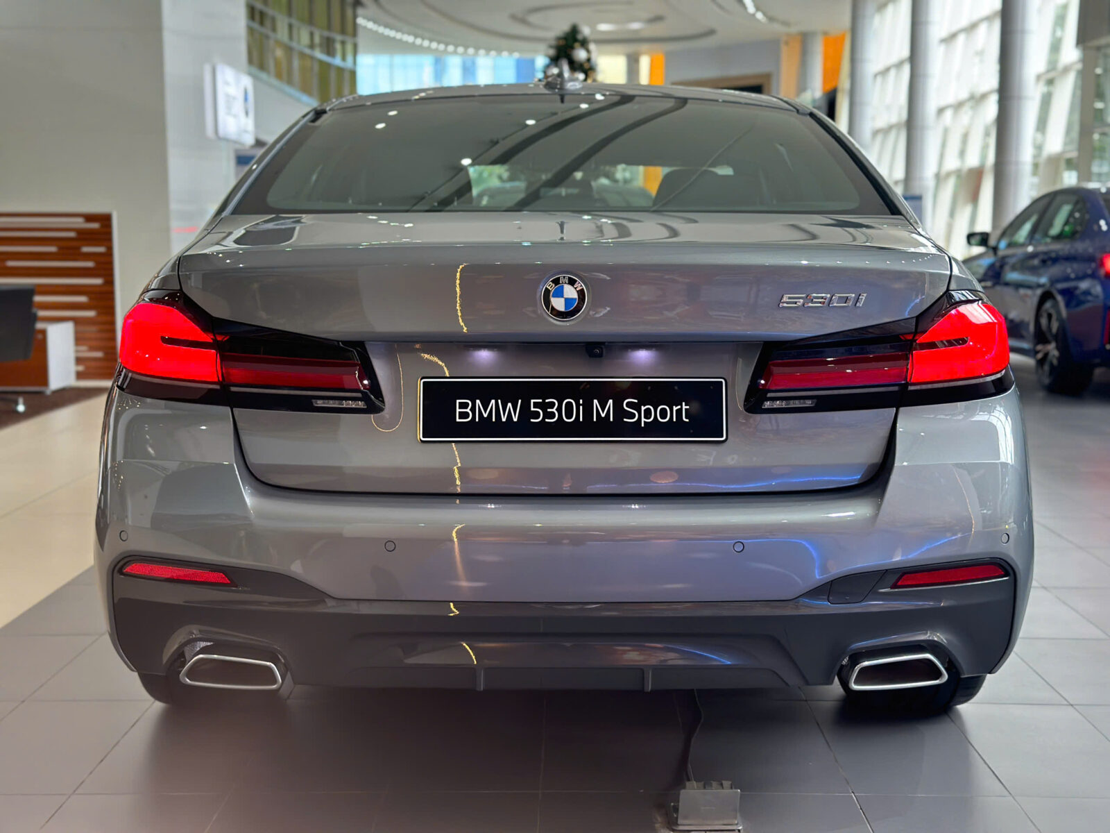 z6115968467706 1918540ad39d9886da6b4bbdd4715cf2 FINAL DEAL OF THE YEAR - SUẤT MUA BMW 530i MSPORT VỚI ƯU ĐÃI LÊN ĐẾN 100% PHÍ TRƯỚC BẠ